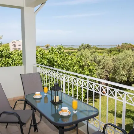 Elaia - & * Lefkada City