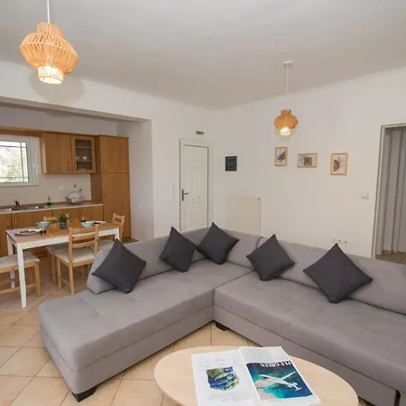 Elaia - & * Lefkada City