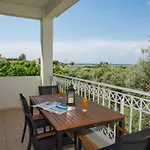 Elaia - & * Lefkada City