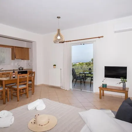 Apartament Elaia - & *