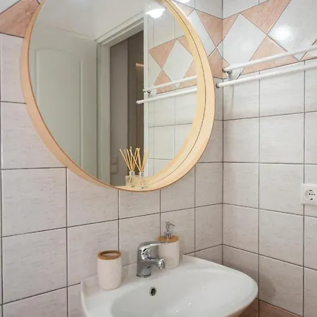Elaia - & Apartament *