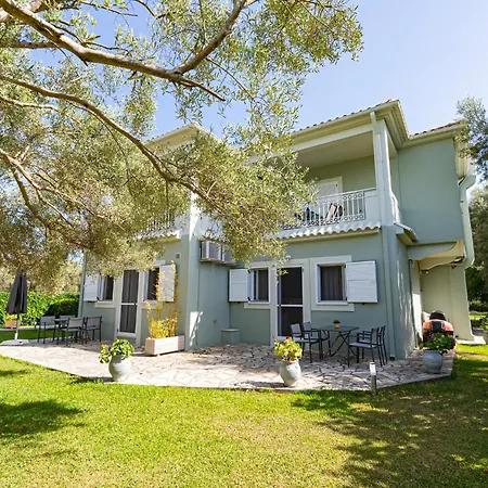 Elaia - & * Lefkada City